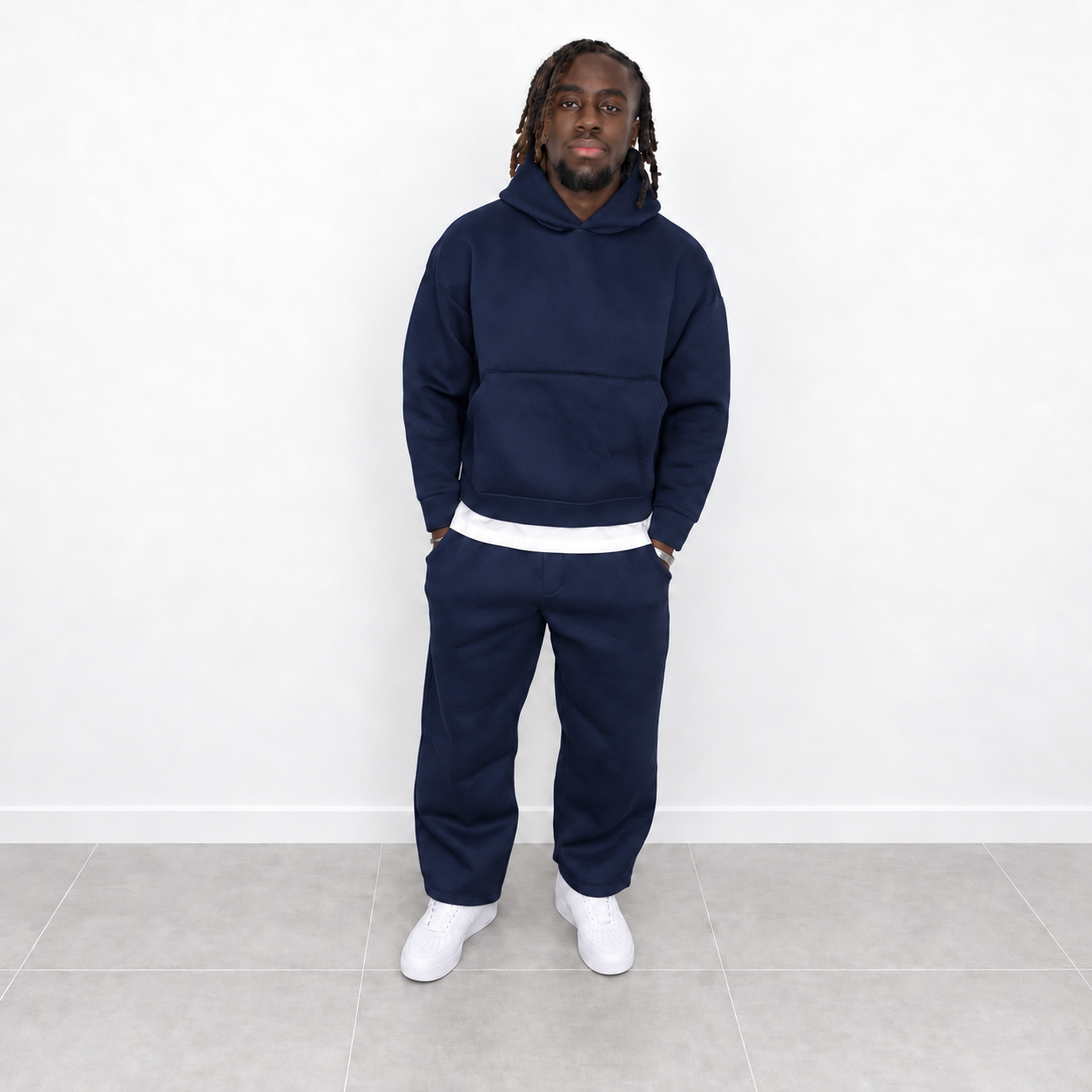 Men's navy blue jogging set with trousers and hoodie