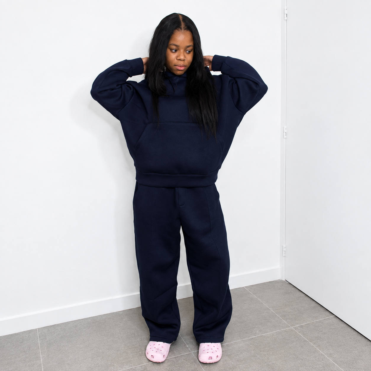 Women's navy blue jogging set with trousers and hoodie